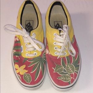 Paul Van Doren Hawaiian Vans